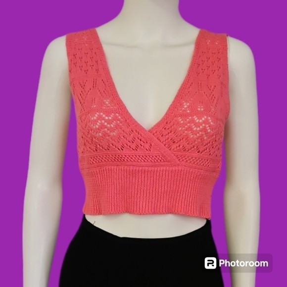 JOLIE & JOY Crochet Lace-up Back Strappy Peekaboo Surplice Baddie Crop Top - Picture 1 of 7